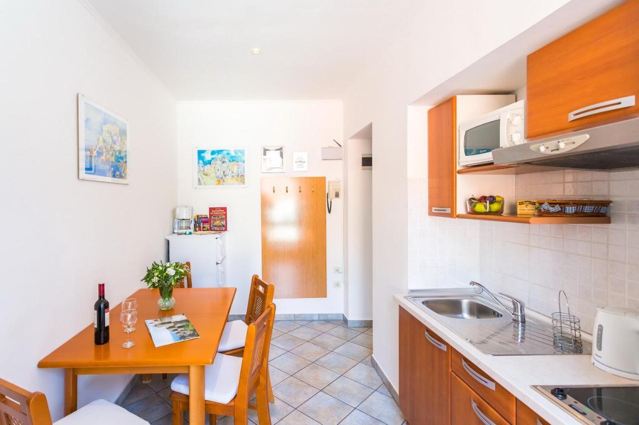 Apartment& Room Lukre / Apartment Lukre With Terrace ドゥブロブニク エクステリア 写真